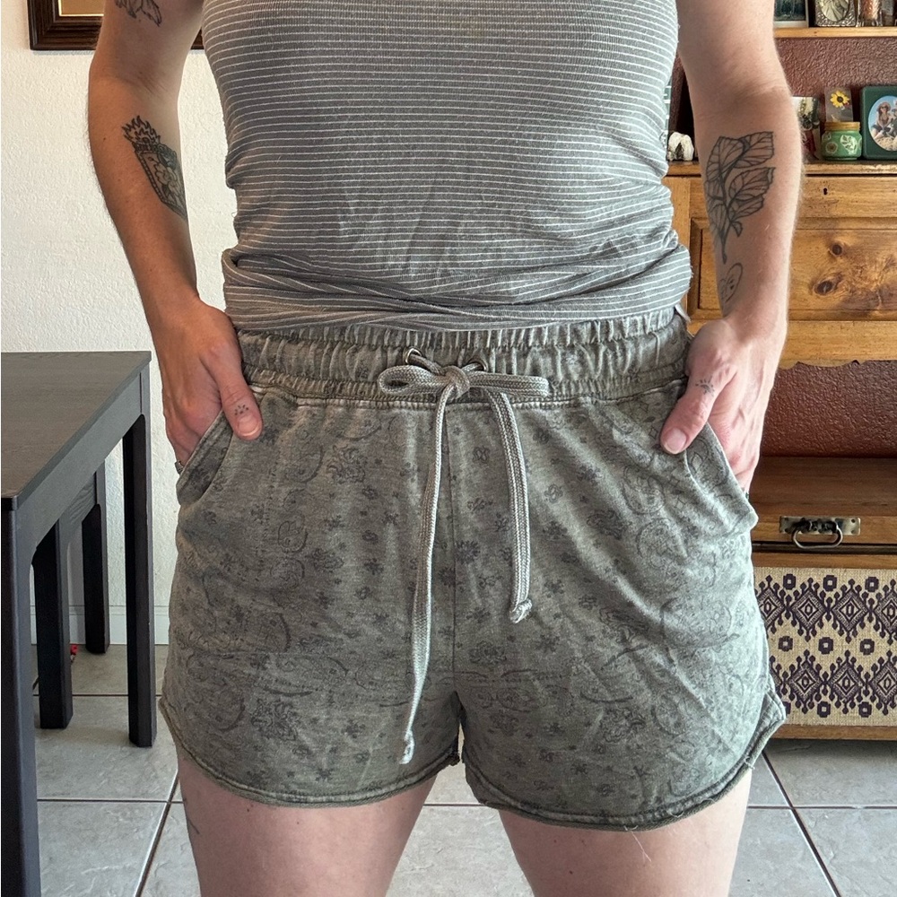 Green print shorts